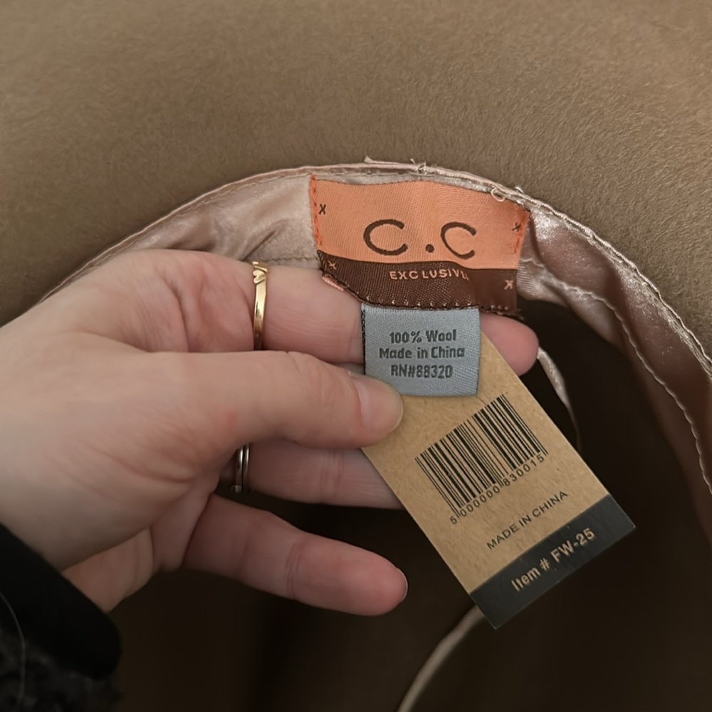 CC wool hat - Picture 4 of 4